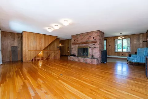 Living - 152 Stowell Rd, Ashburnham, MA 01430 photo 2 of 3