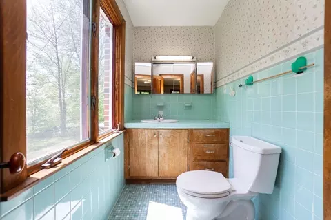 Bath - 152 Stowell Rd, Ashburnham, MA 01430 photo 1 of 3