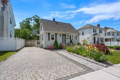 40 Stedman St, Quincy, MA 02169