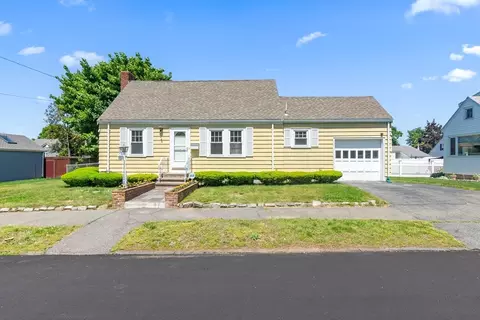 51 Moffett Rd, Lynn, MA 01905