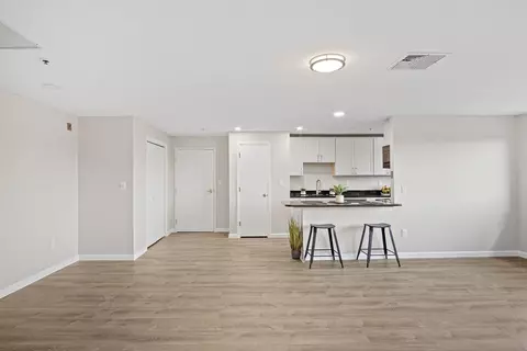 36 Dunham Rd #309, Beverly, MA 01915 photo 13