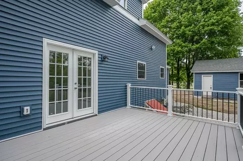 Exterior - 91 Schofield Ave, Dudley, MA 01571 photo 3 of 4