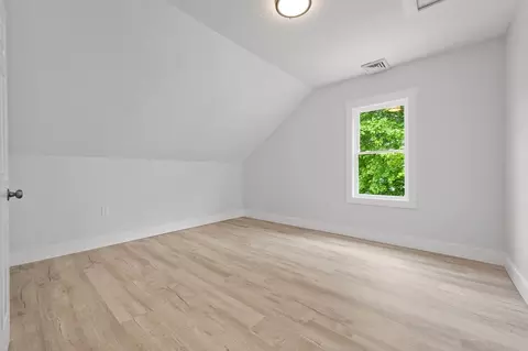 Bedroom - 91 Schofield Ave, Dudley, MA 01571 photo 1 of 6