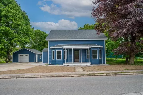 91 Schofield Ave, Dudley, MA 01571