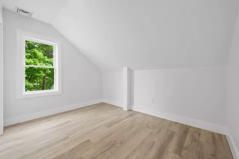 Bedroom - 91 Schofield Ave, Dudley, MA 01571 photo 3 of 6
