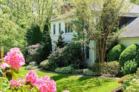 2 Indian Farm Rd, Sandwich, MA 02537