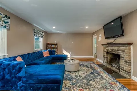 Living - 37 Morningside Dr, Walpole, MA 02081 photo 1 of 2