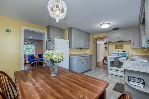 Kitchen - 37 Morningside Dr, Walpole, MA 02081 photo 4 of 4