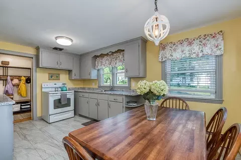 Kitchen - 37 Morningside Dr, Walpole, MA 02081 photo 3 of 4