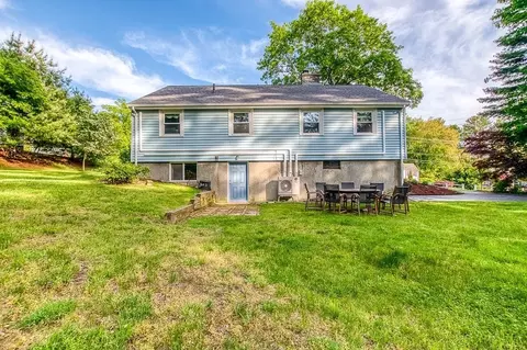 Exterior - 37 Morningside Dr, Walpole, MA 02081 photo 4 of 8