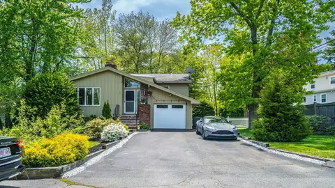 15 Carlin Rd, Waltham, MA 02451