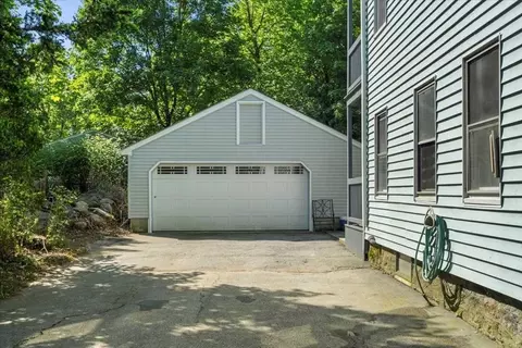 41 Elm St, Webster, MA 01570 photo 5