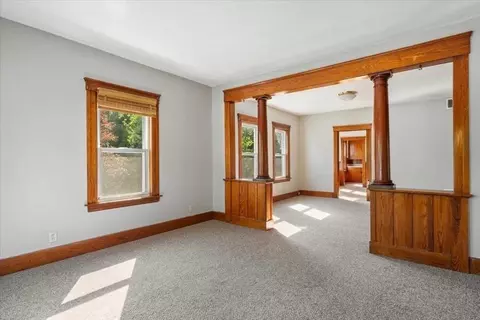 41 Elm St, Webster, MA 01570 photo 12