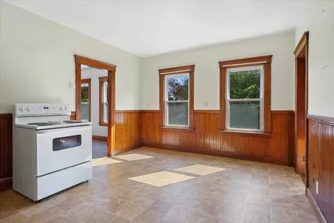 41 Elm St, Webster, MA 01570 photo 14