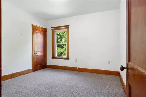 41 Elm St, Webster, MA 01570 photo 18