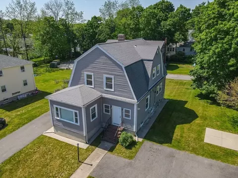 6 School St, Plainville, MA 02762