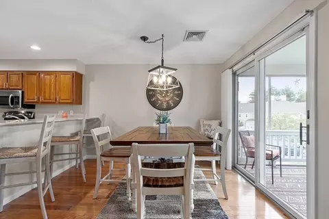 Dining - 39 Abington Rd #39, Danvers, MA 01923 photo 2 of 2