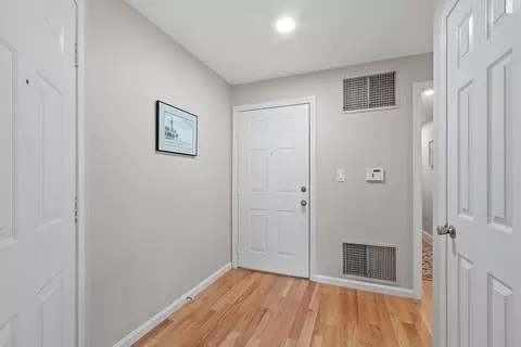 Entry Way - 39 Abington Rd #39, Danvers, MA 01923 photo 3 of 6