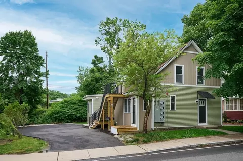 64 North St, Northampton, MA 01060