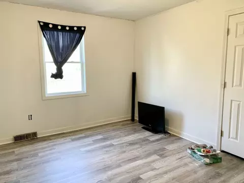 52 Tyler St, Springfield, MA 01109 photo 16