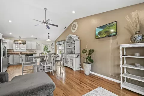7 Saint Marks Rd, Worcester, MA 01606 photo 7