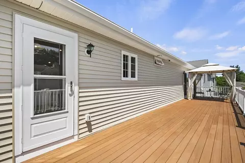 7 Saint Marks Rd, Worcester, MA 01606 photo 27