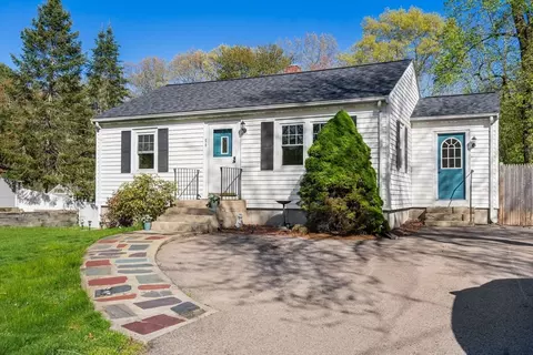50 Hoover Rd, Walpole, MA 02081