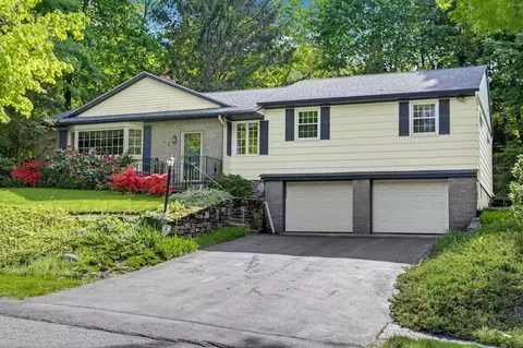 43 Ardmore Rd, Worcester, MA 01609