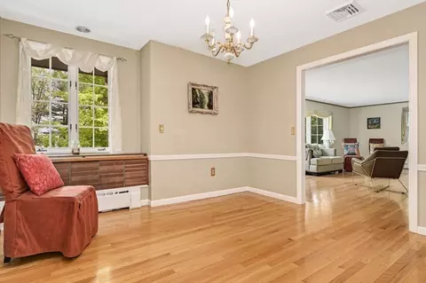 Dining - 43 Ardmore Rd, Worcester, MA 01609 photo 2 of 2