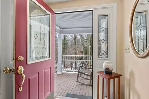 Entry Way - 476 Pine St, Marshfield, MA 02050 photo 1 of 3