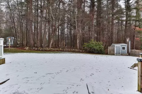 Exterior - 476 Pine St, Marshfield, MA 02050 photo 11 of 12