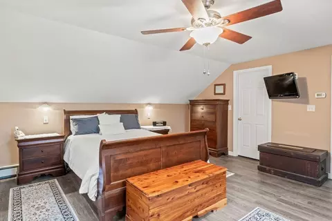 Bedroom - 476 Pine St, Marshfield, MA 02050 photo 4 of 5