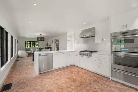 709 Boston Post Rd, Weston, MA 02493 photo 11