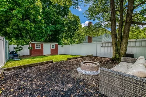 Exterior - 30 Poplar St, Dedham, MA 02026 photo 7 of 10
