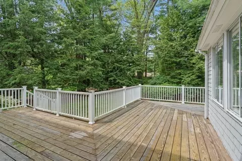 Exterior - 21 Stanford Dr, Hingham, MA 02043 photo 8 of 10