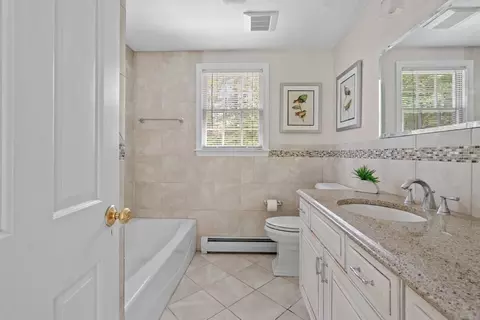 Bath - 21 Stanford Dr, Hingham, MA 02043 photo 3 of 3