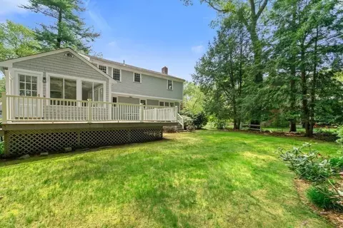 Exterior - 21 Stanford Dr, Hingham, MA 02043 photo 5 of 10