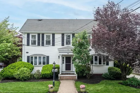 140 Jewett St, Newton, MA 02458