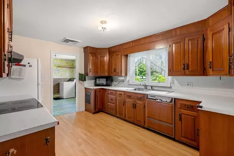 30 Bailey Rd, Andover, MA 01810 photo 3