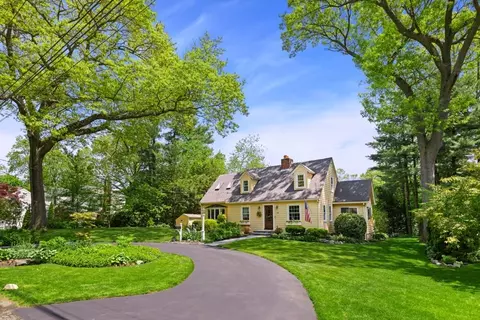 Exterior - 124 Pine Ridge Rd, Reading, MA 01867 photo 4 of 12