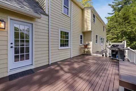 Exterior - 124 Pine Ridge Rd, Reading, MA 01867 photo 8 of 12