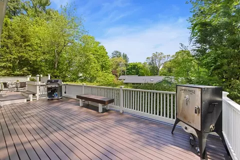 Exterior - 124 Pine Ridge Rd, Reading, MA 01867 photo 10 of 12