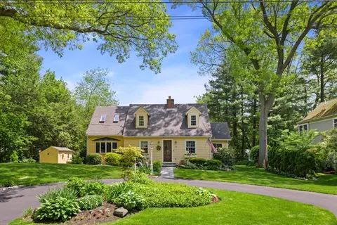 Exterior - 124 Pine Ridge Rd, Reading, MA 01867 photo 3 of 12