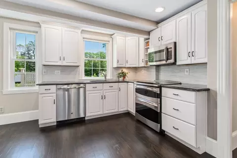 Kitchen - 124 Pine Ridge Rd, Reading, MA 01867 photo 1 of 3