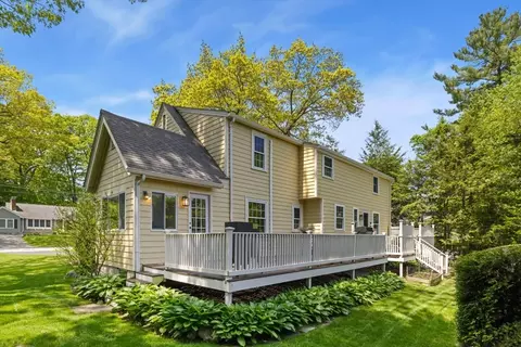 Exterior - 124 Pine Ridge Rd, Reading, MA 01867 photo 9 of 12