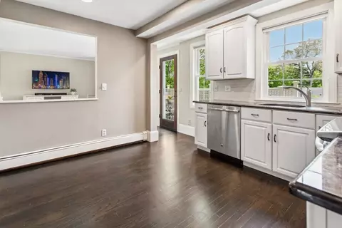 Kitchen - 124 Pine Ridge Rd, Reading, MA 01867 photo 2 of 3