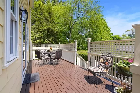 Exterior - 124 Pine Ridge Rd, Reading, MA 01867 photo 11 of 12