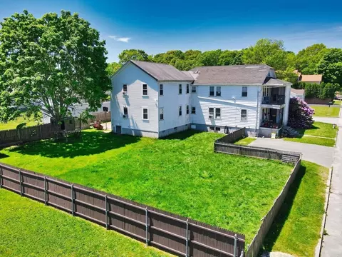 49 Bullock St, Fall River, MA 02723
