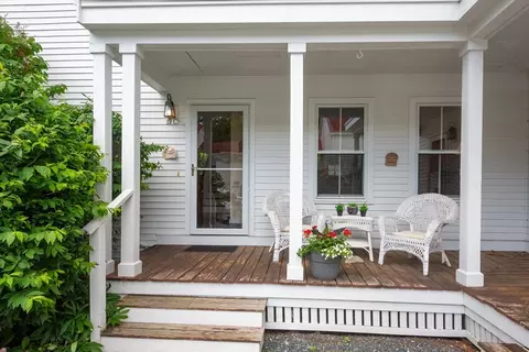 19 South Cmns #C, Lincoln, MA 01773