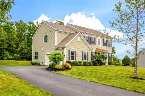 148 Farrington Ave, Norfolk, MA 02056